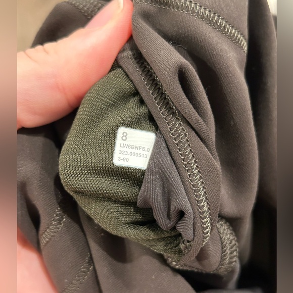 Lululemon Wunder Train Legging Size 8 in Deep Olive 23” inseam - Picture 3 of 4
